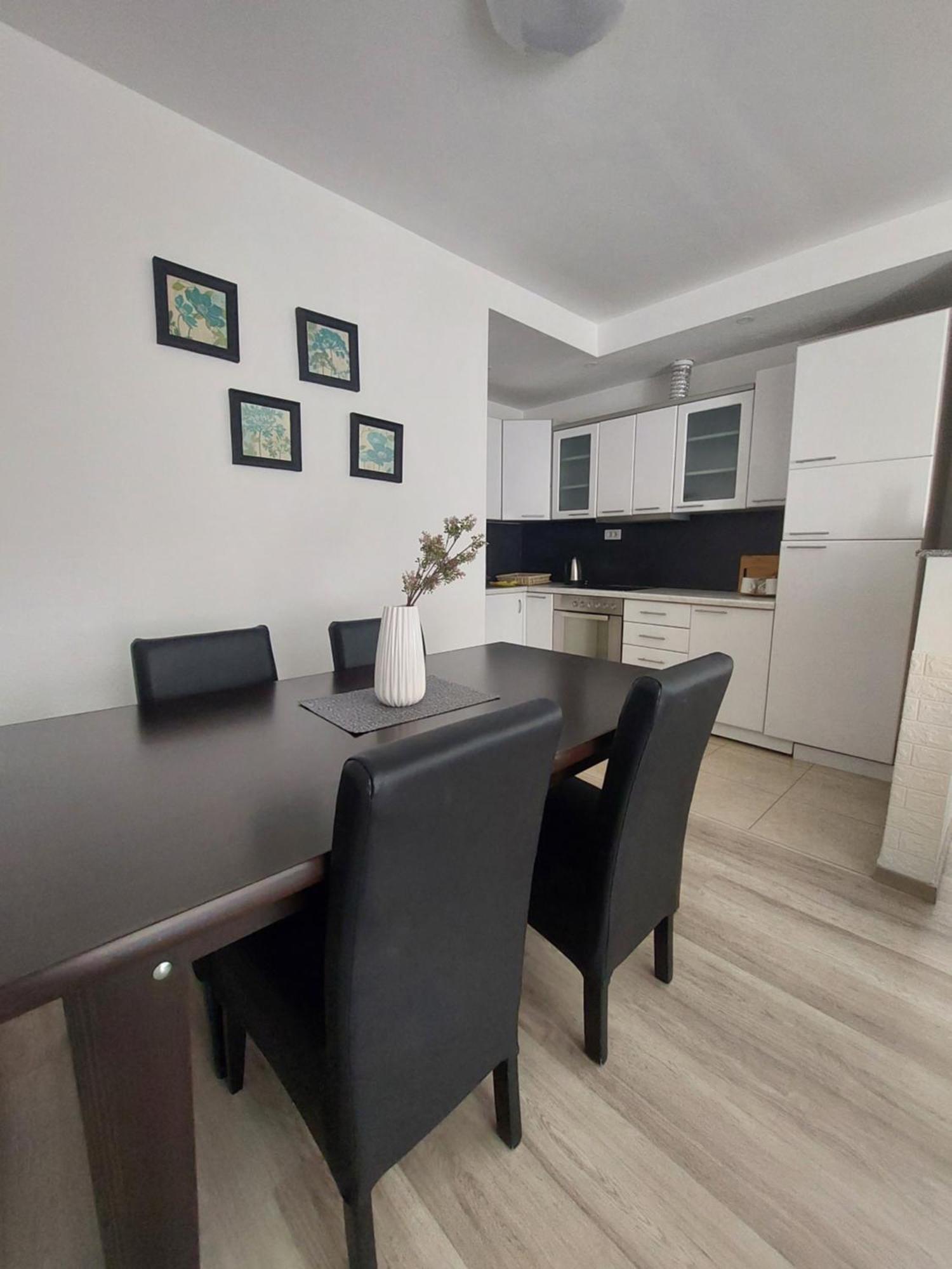 Private Apartments Prishtina Prishtinë Luaran gambar
